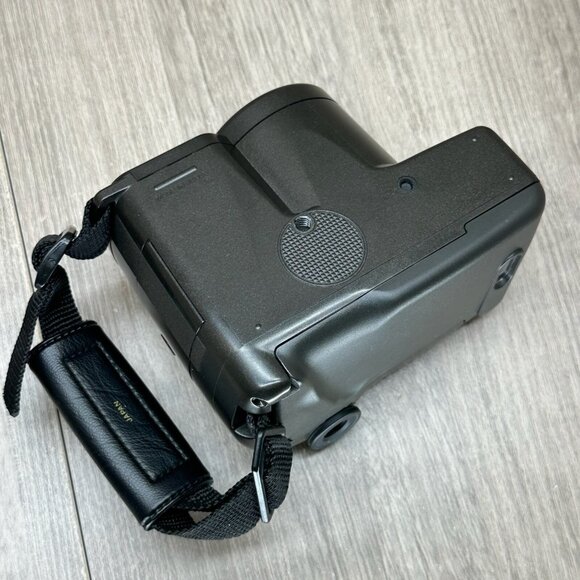 Olympus Infinity SuperZoom 330 AF Point & Shoot 38-105mm  Film Camera Tested - Picture 7 of 13